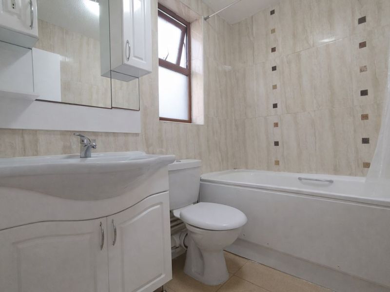 Photo 16- click for photo gallery